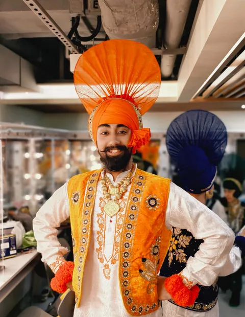 Sufi and folk Bhangra showcase at a main arena performance